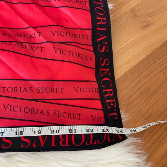 Victoria's Secret Red Signature Scarf Limited Edition - Picture 8 of 8